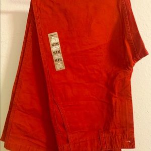 NEW Men’s Dockers Red, flat front, straight leg pants 34/34